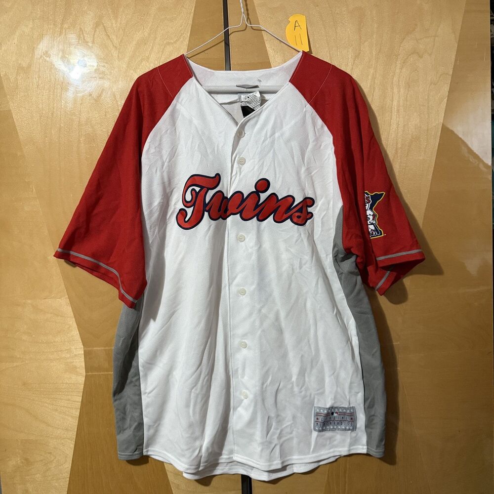 3/$15 Genuine Merchandise Mens Minnesota Twins Jersey XL Extra Large Red White